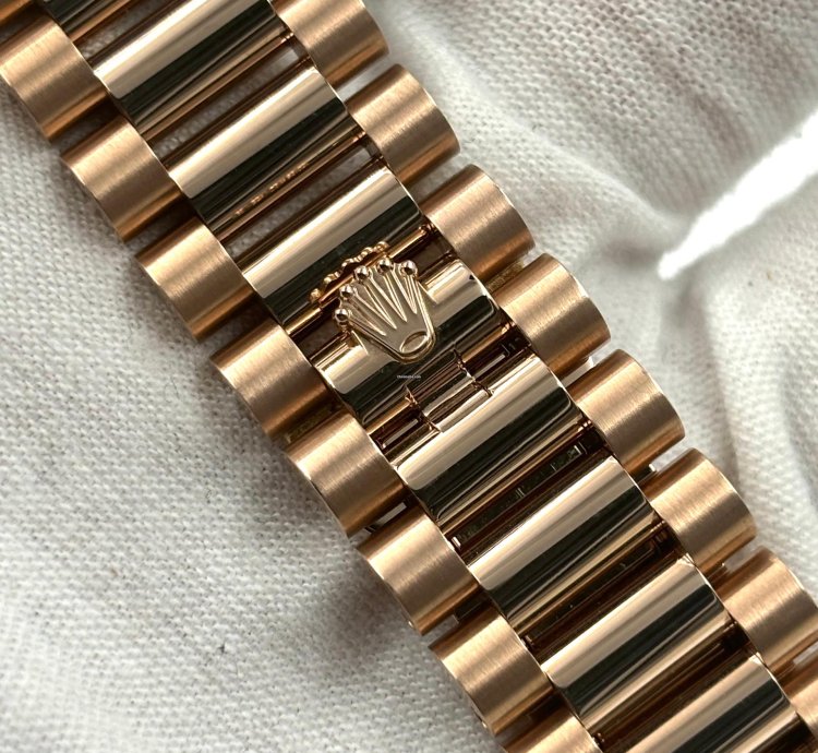 Rolex Day-date 36 Unworn Day-date 36mm White Roman Dial Rose Gold Bracelet 128235 Box Papers 2024
