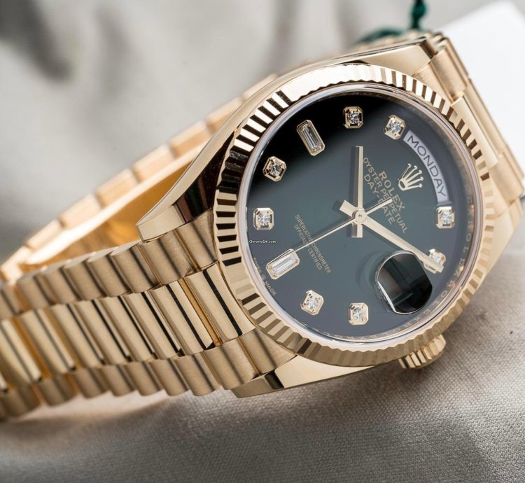 Rolex Day-date 36 Unworn Full Set 128238