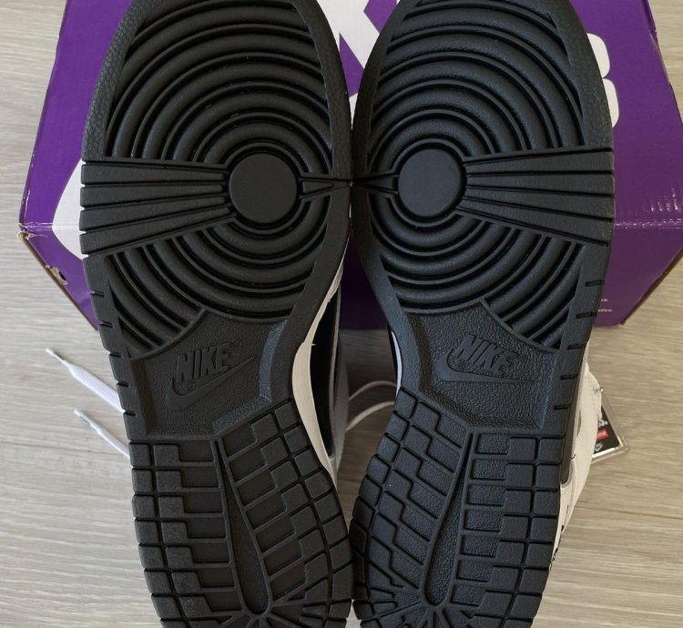 Supreme Nike Sb Dunk High By Any Means Black White