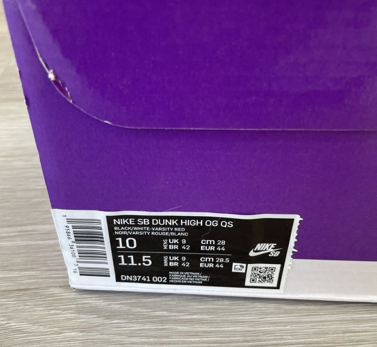 Supreme Nike Sb Dunk High By Any Means Black White
