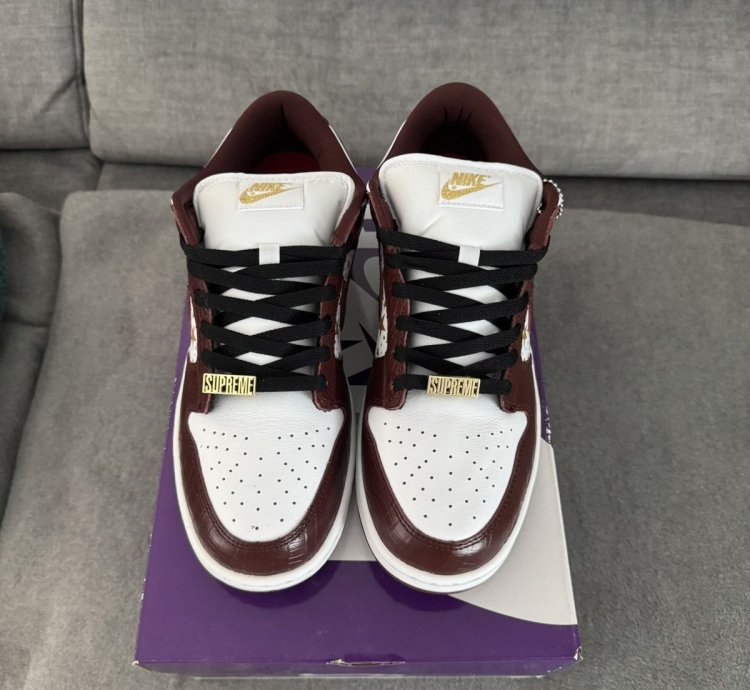Nike Supreme Sb Dunk Low Stars Barkroot Brown 9us 43eu
