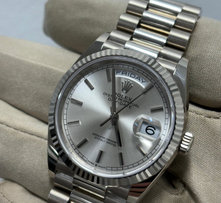 Rolex Day-date 36 White Gold - Fluted - Silver Dial New 2024 Box And Papers