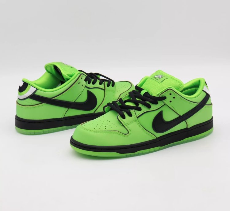Fz8319-300 The Powerpuff Girls Nike Sb Dunk Low Pro Qs Buttercup
