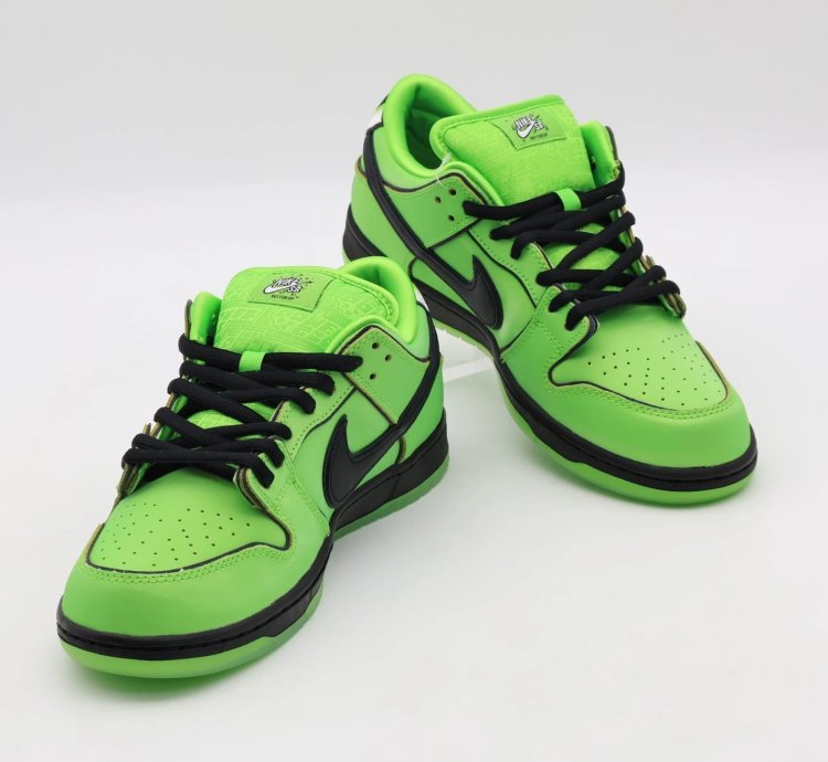 Fz8319-300 The Powerpuff Girls Nike Sb Dunk Low Pro Qs Buttercup
