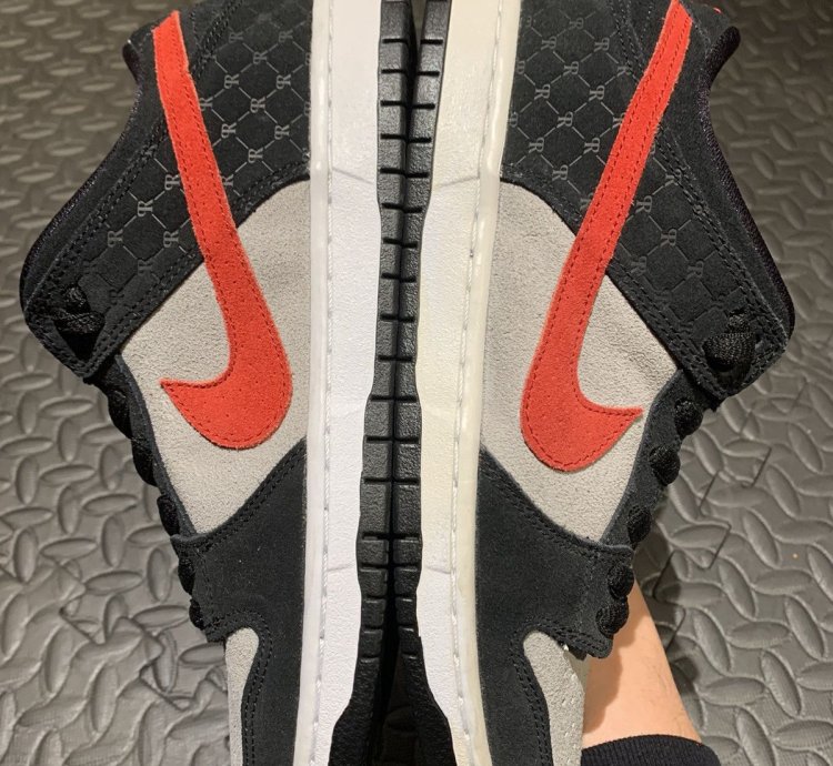 Primitive Nike Dunk Low Premium Sb Paul Rodriguez