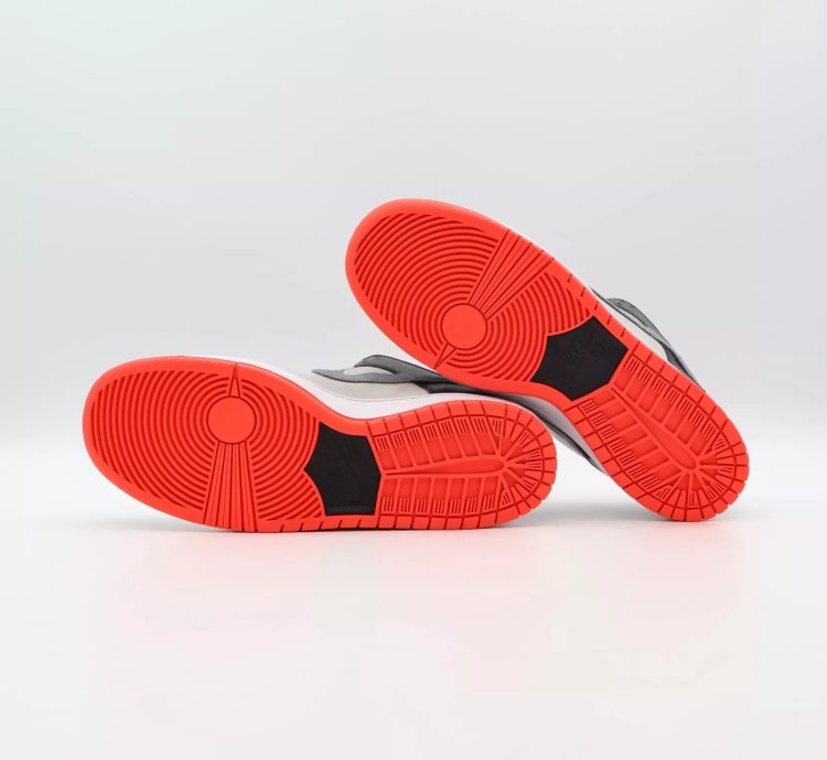 Cd2563-004 Nike Sb Dunk Low Infrared Orange Label