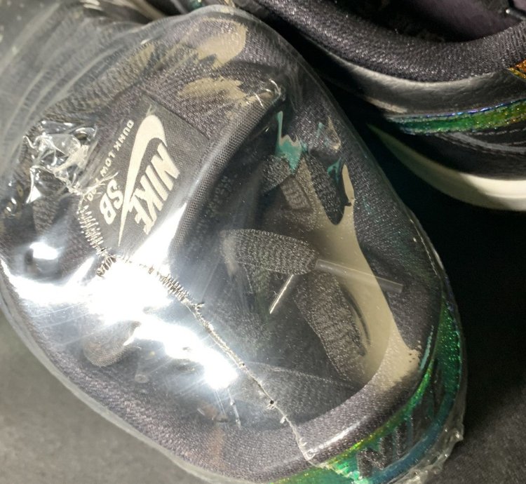 Rare Find Nike Sb Dunk Low Oil Spill sparkle Vnds Size 6 5