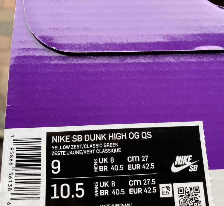 Supreme Nike Sb Dunk High By Any Means Size 9