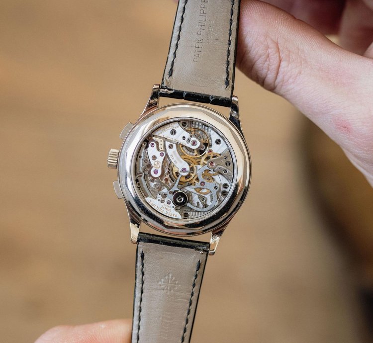Patek Philippe Chronograph 5170g - Full Set From 2022