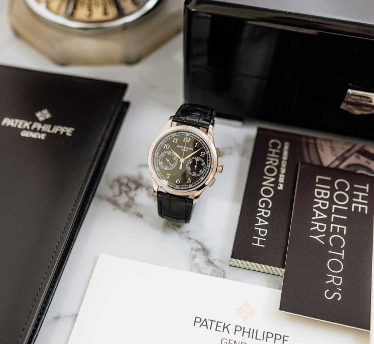 Patek Philippe Chronograph 5170g - Full Set From 2022
