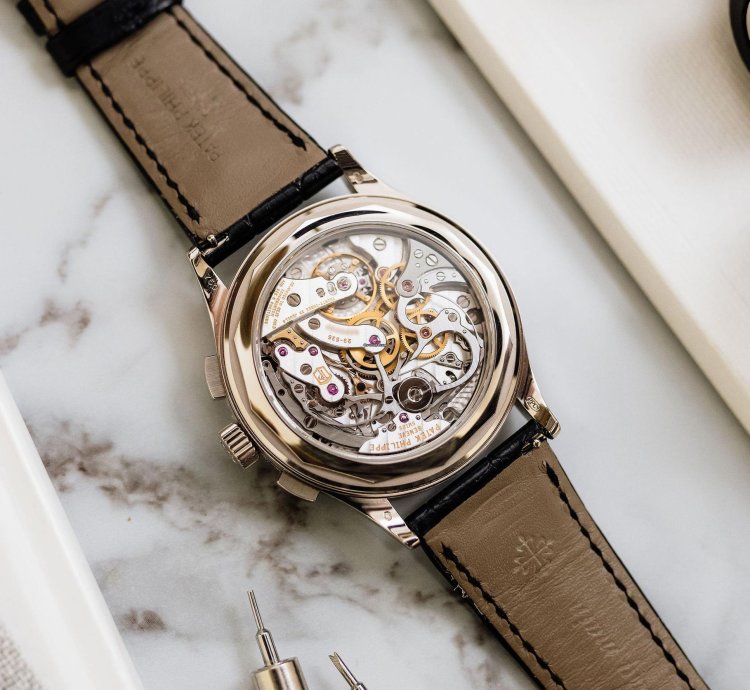 Patek Philippe Chronograph 5170g - Full Set From 2022