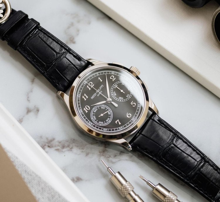 Patek Philippe Chronograph 5170g - Full Set From 2022
