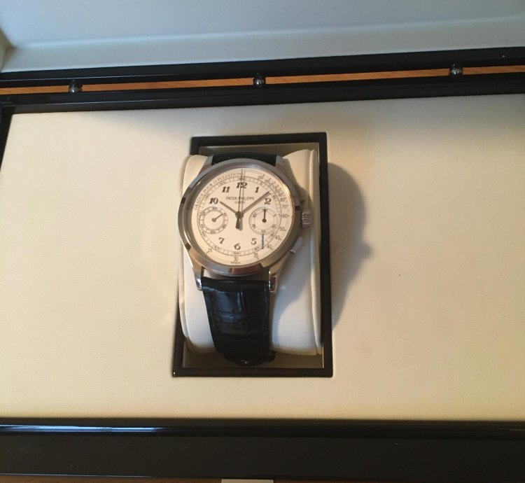 Patek Philippe Chronograph 5170g-001