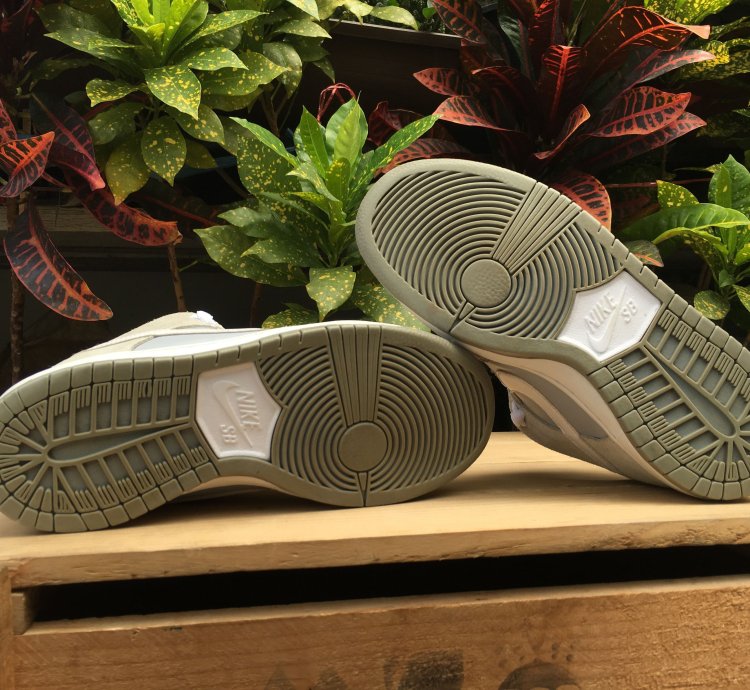 Rare Nike Sb Dunk Low Pro Summit White Wolf Grey