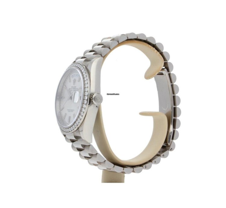 Rolex Day-date 36 White Gold Silver Dial Factory Diamond Bezel President