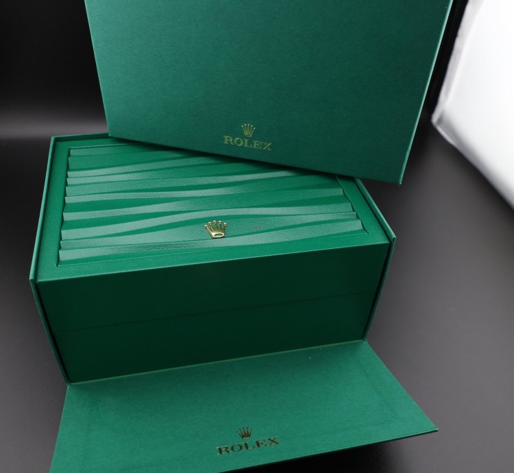 Rolex Daytona 2025 New Daytona Panda White Dial 126500ln New Unworn Full Set