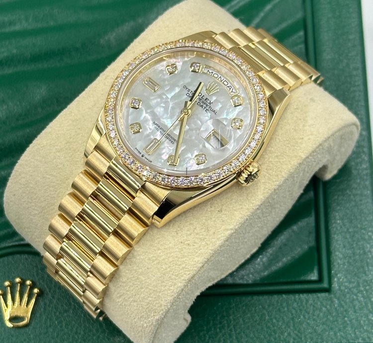 Rolex Day-date 36 White Mother Of Pearl Baguette Diamond Dial Yellow Gold President Diamond Beze