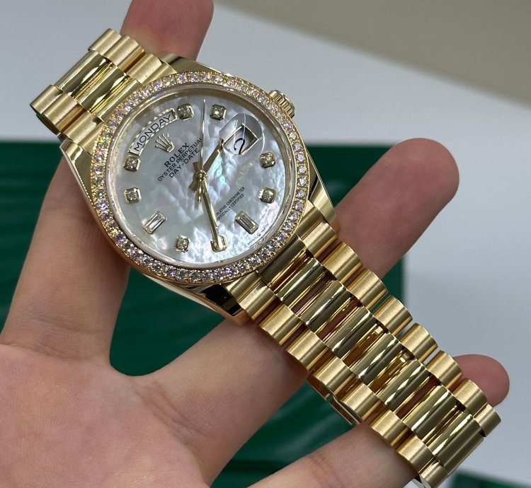 Rolex Day-date 36 White Mother Of Pearl Baguette Diamond Dial Yellow Gold President Diamond Beze