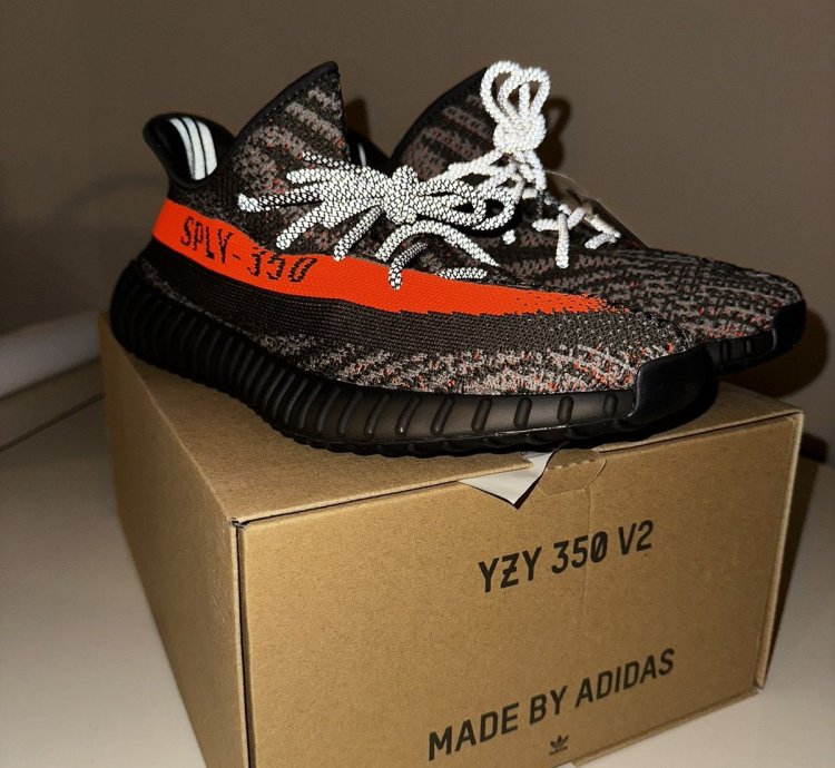Adidas Yeezy 350 V2 Carbon Beluga