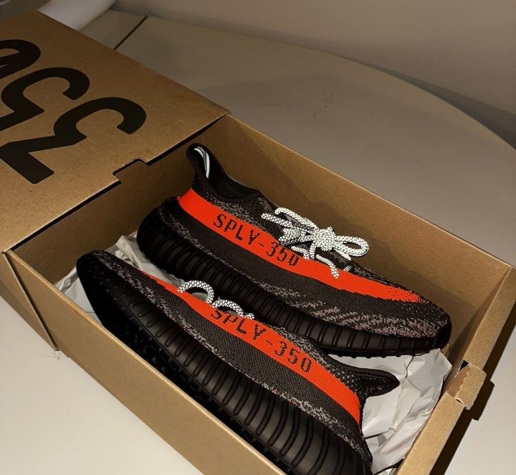 Adidas Yeezy 350 V2 Carbon Beluga