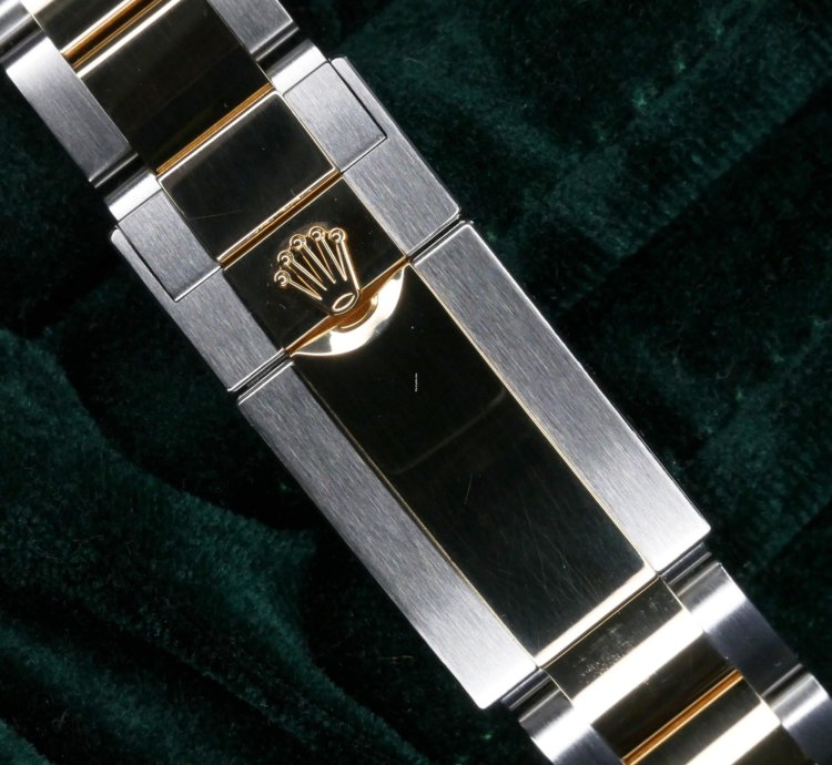 Rolex Daytona 2025 New Unworn Rolex Daytona Two-tone 40mm White Dial Yellow Gold Steel 126503