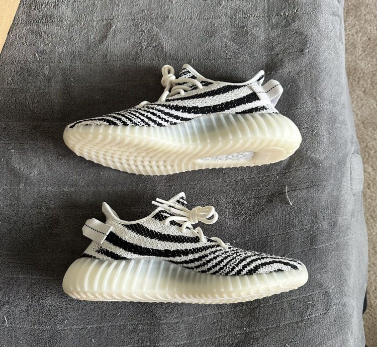 Adidas Yeezy 350 V2 Zebra