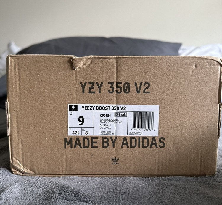 Adidas Yeezy 350 V2 Zebra