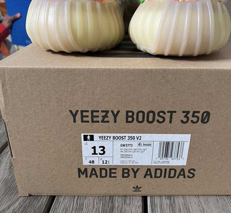 Adidas Yeezy 350v2 Mx Oat