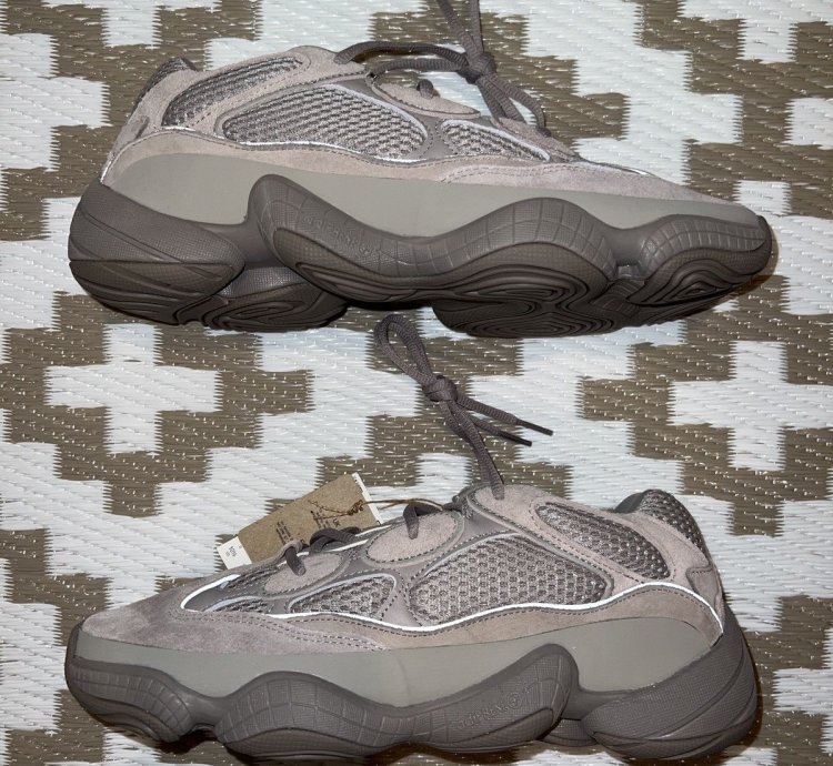 Adidas Yeezy 500 Ash Grey - Size 10 5