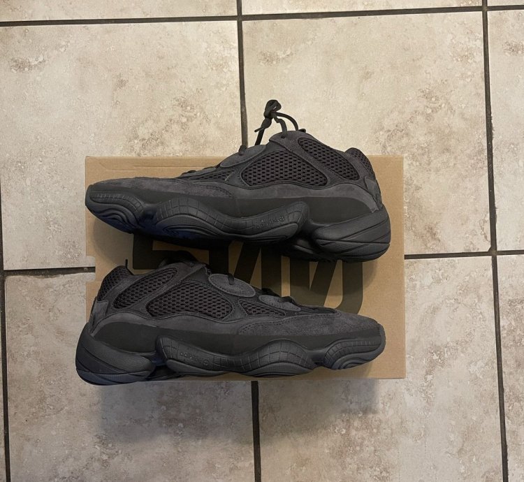 Adidas Yeezy 500 Black