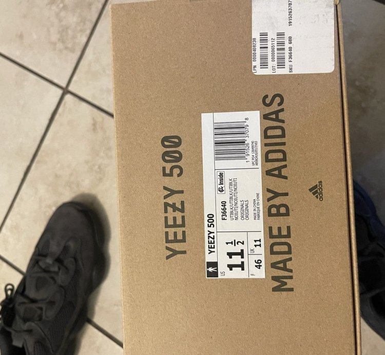 Adidas Yeezy 500 Black