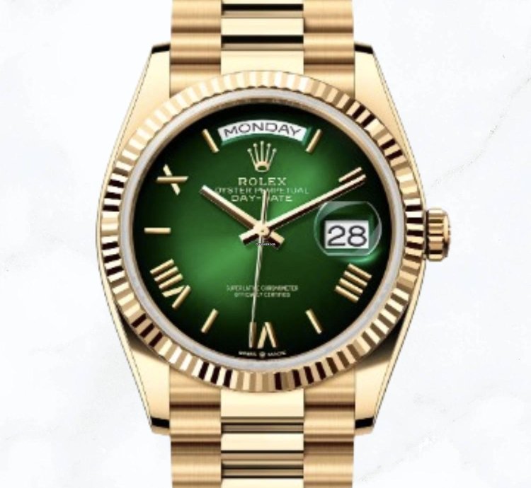 Rolex Day-date 36 Yellow Gold Green Ombr Dial new Unworn