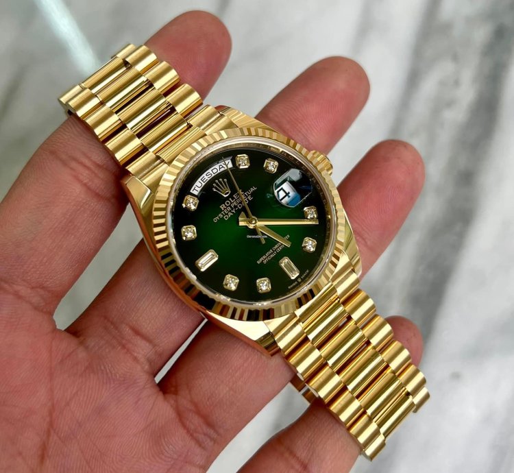 Rolex Day-date 36 Yellow Gold President Green Ombre Diamonds