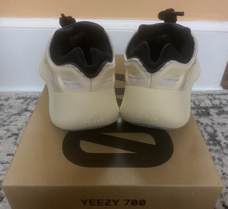 Adidas Yeezy 700 V3 Azael