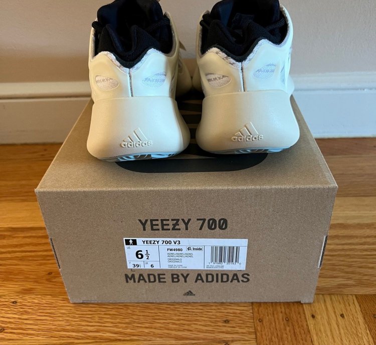 Adidas Yeezy 700 V3 Azael Sz 6 5