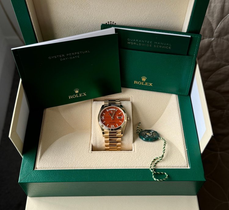 Rolex Day-date 36 Yellow Gold With Carnelian Dial - 128238