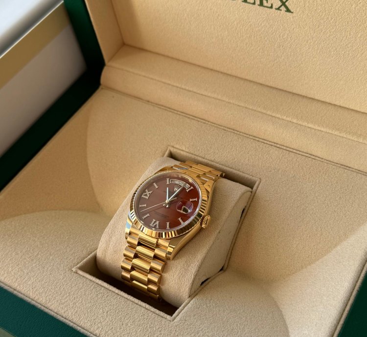 Rolex Day-date 36 Yellow Gold With Carnelian Dial - 128238