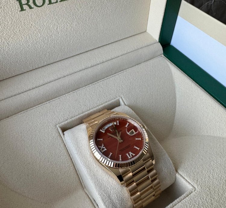 Rolex Day-date 36 Yellow Gold With Carnelian Dial - 128238