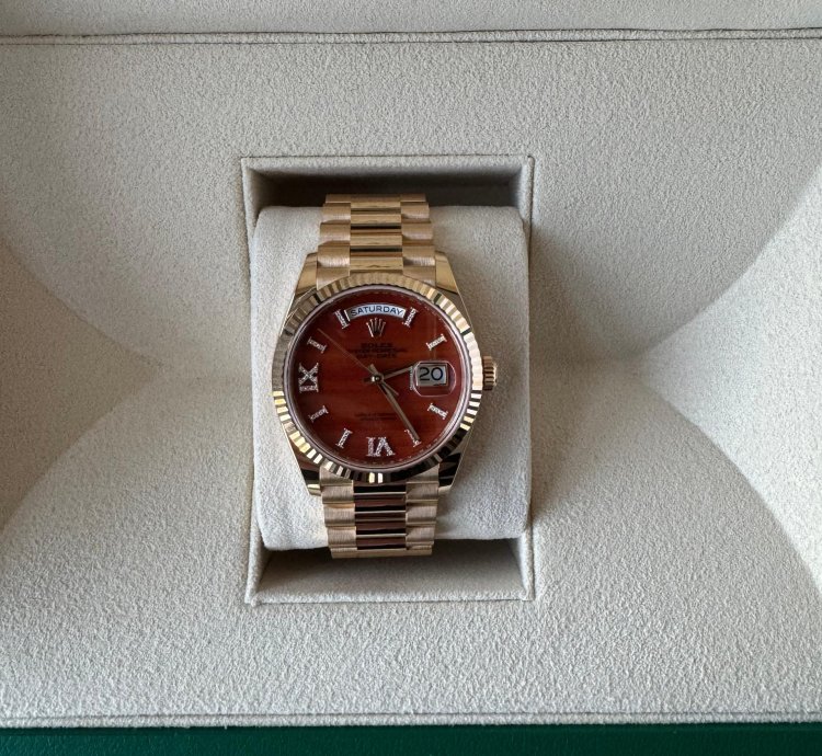 Rolex Day-date 36 Yellow Gold With Carnelian Dial - 128238