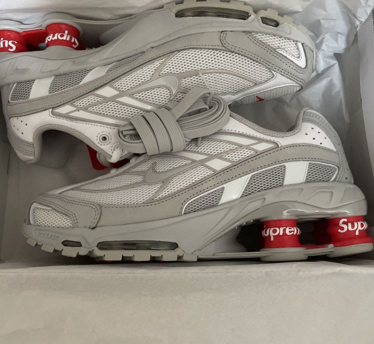 Supreme Nike Shox 2 Sp