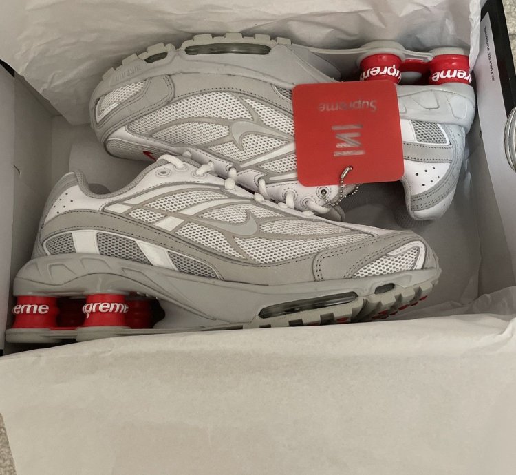Supreme Nike Shox 2 Sp