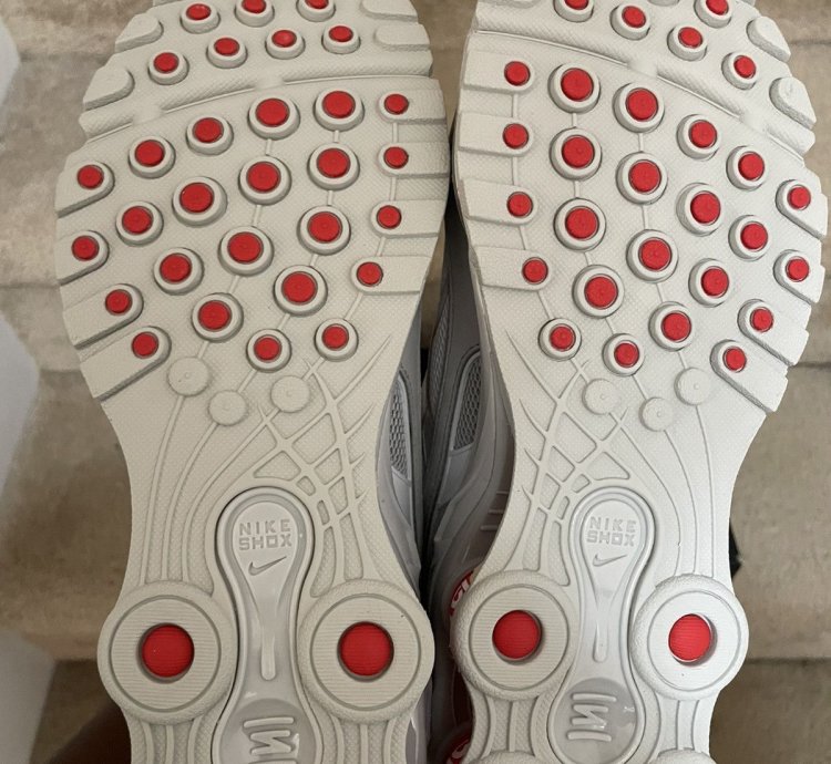 Supreme Nike Shox 2 Sp