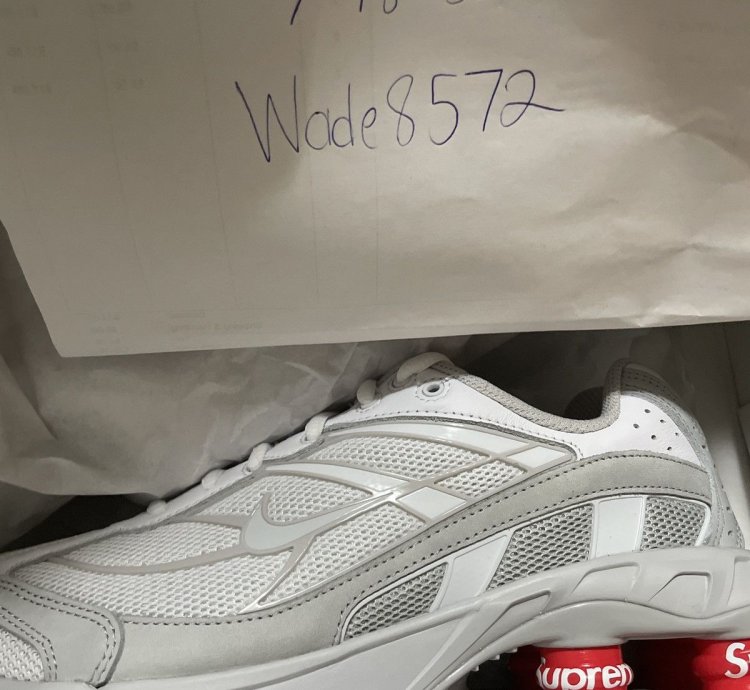Supreme Nike Shox 2 Sp