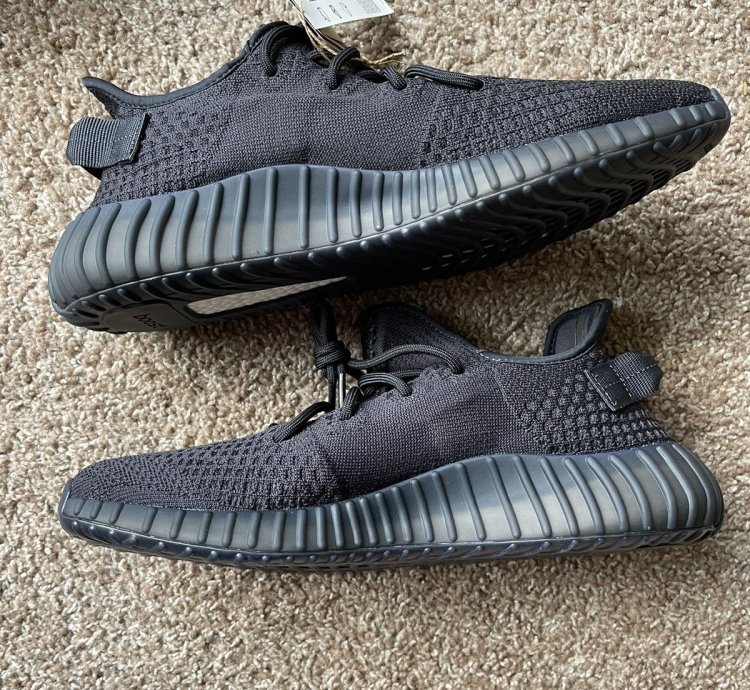 Adidas Yeezy Boost 350 V2