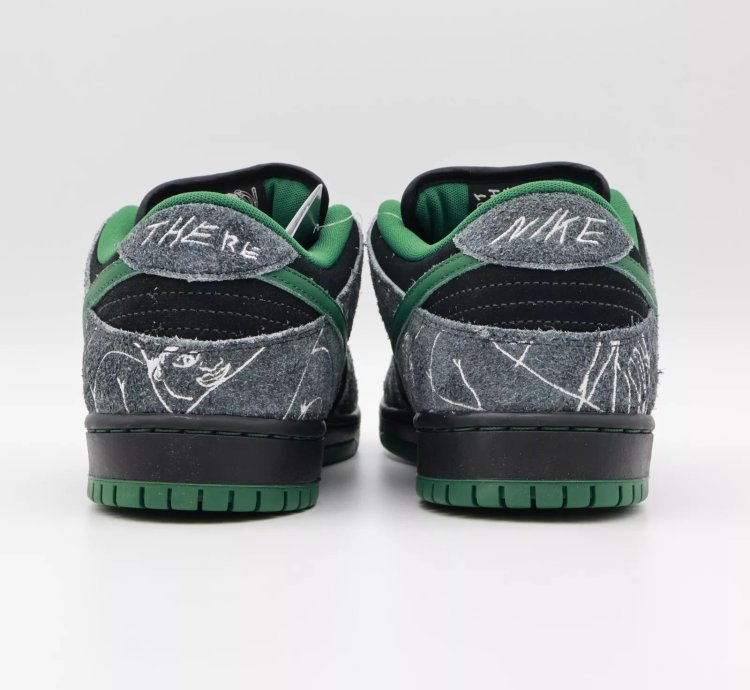 There Skateboards Nike Sb Dunk Low Pro Anthracite And Gorge Hf7743-001