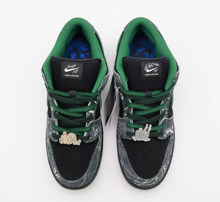 There Skateboards Nike Sb Dunk Low Pro Anthracite And Gorge Hf7743-001