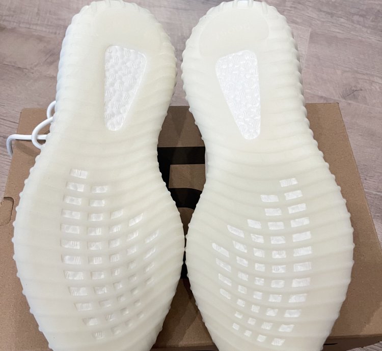 Adidas Yeezy Boost 350 V2 - Bone