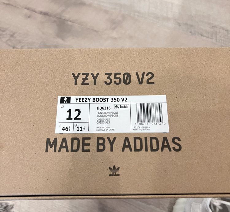 Adidas Yeezy Boost 350 V2 - Bone