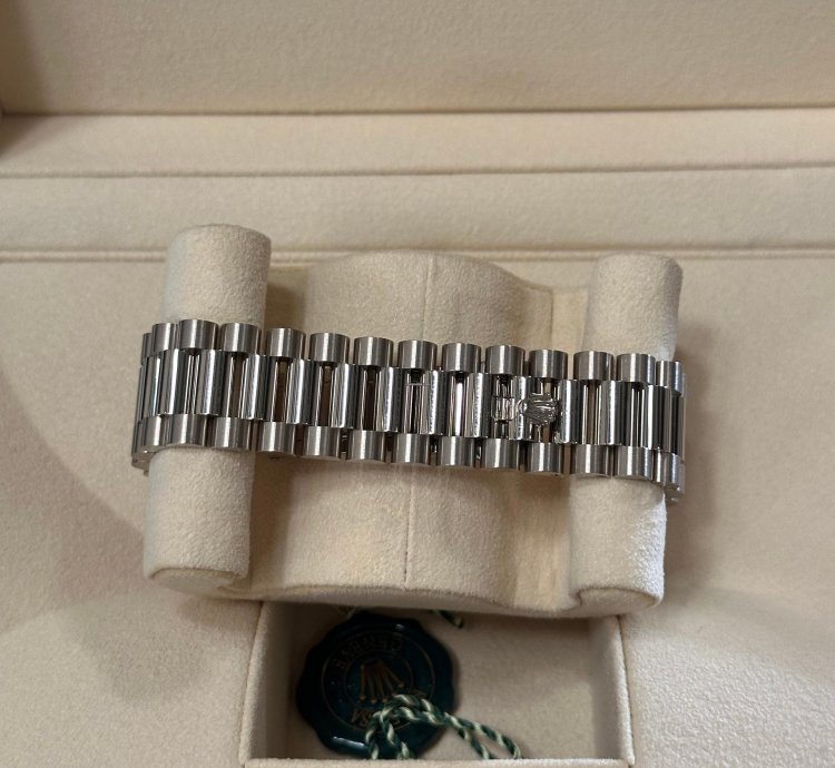 Rolex Day-date 40 olive