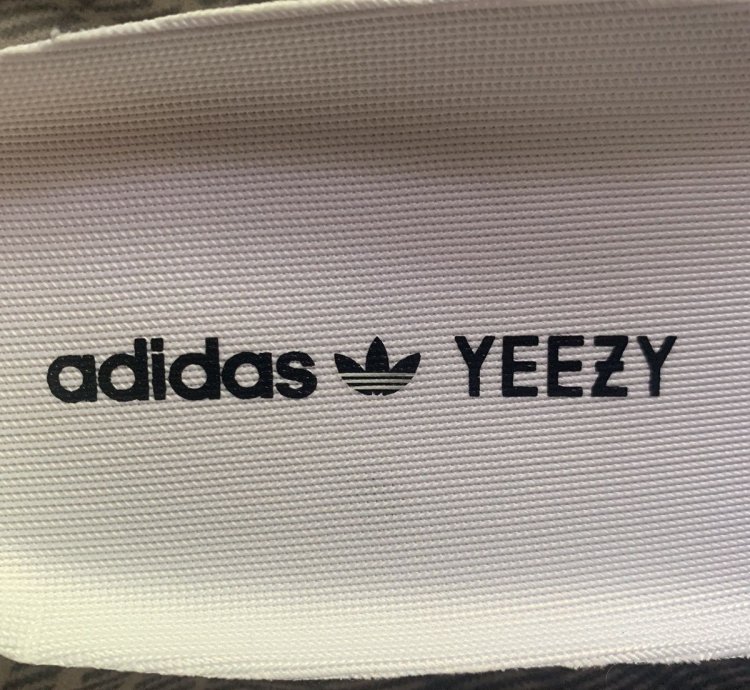 Adidas Yeezy Boost 350 V2 - Zebra 2019